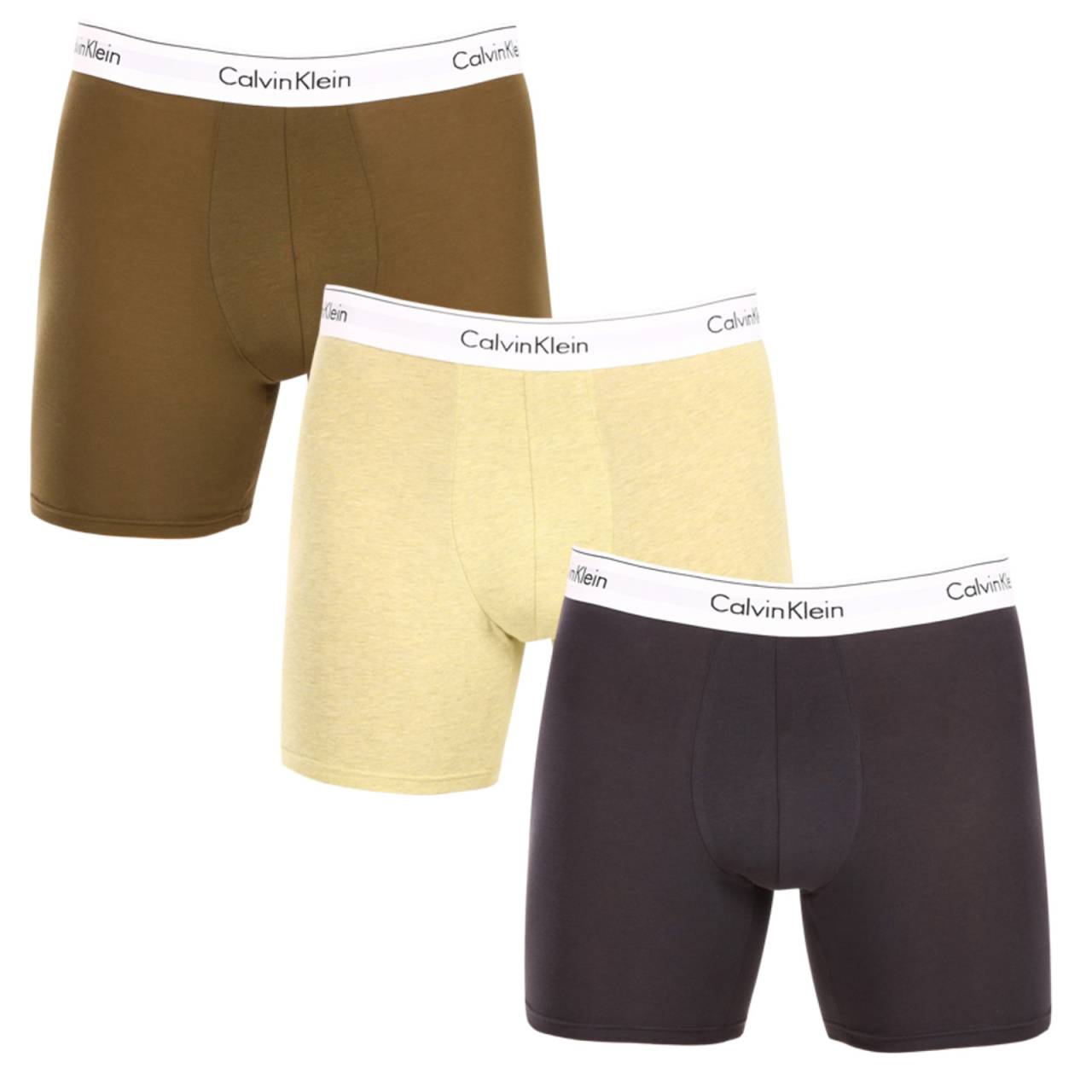 3PACK pánske boxerky Calvin Klein viacfarebné (NB2381A-GW2) XL, trenky.
Užívajte si maximálne pohodlie a luxus s pánskymi boxerkami Calvin Klein.
Kvalitný materiál pre celodenné pohodlie
Tieto boxerky sú vyrobené z prvotriednej zmesi bavlny a elastanu.
Elegantný dizajn a praktický strih
Tkaná guma s kontrastným logom Calvin Klein vytvárajú štýlový a nadčasový vzhľad.
Prečo si zamilujete boxerky Calvin Klein

Prvotriedny materiál: Kombinácia bavlny a elastanu zaručuje mäkkosť, priedušnosť a elasticitu pre maximálne pohodlie počas celého dňa.


Štýlový dizajn: Ikonické logo Calvin Klein s vyšívanou gumou dodáva boxerkám elegantný vzhľad vhodný na každú príležitosť.


Praktický strih: dlhšie nohavice a prispôsobivý strih poskytujú väčšie pohodlie a voľnosť pohybu, ideálne na bežné nosenie, do práce aj na voľný čas.

Spodnú bielizeň Calvin Klein milujú ľudia na celom svete
Pánska spodná bielizeň Calvin Klein patrí k stáliciam módneho priemyslu.
Ako sa starať o boxerky Calvin Klein
Aby si vaše nové boxerky zachovali svoj vzhľad a kvalitu čo najdlhšie, dodržiavajte tieto jednoduché pokyny:

Pranie: Perte ich pri maximálnej teplote 30 °C.


Sušenie: Sušenie v bubnovej sušičke sa neodporúča - najlepšou voľbou je sušenie na vzduchu.


Žehlenie: Boxerky nie je potrebné žehliť, čím ušetríte čas a námahu.

Tip: Hľadanie obľúbenej spodnej bielizne môže byť beh na dlhé trate, preto chceme, aby vám obľúbené kúsky dlho vydržali.