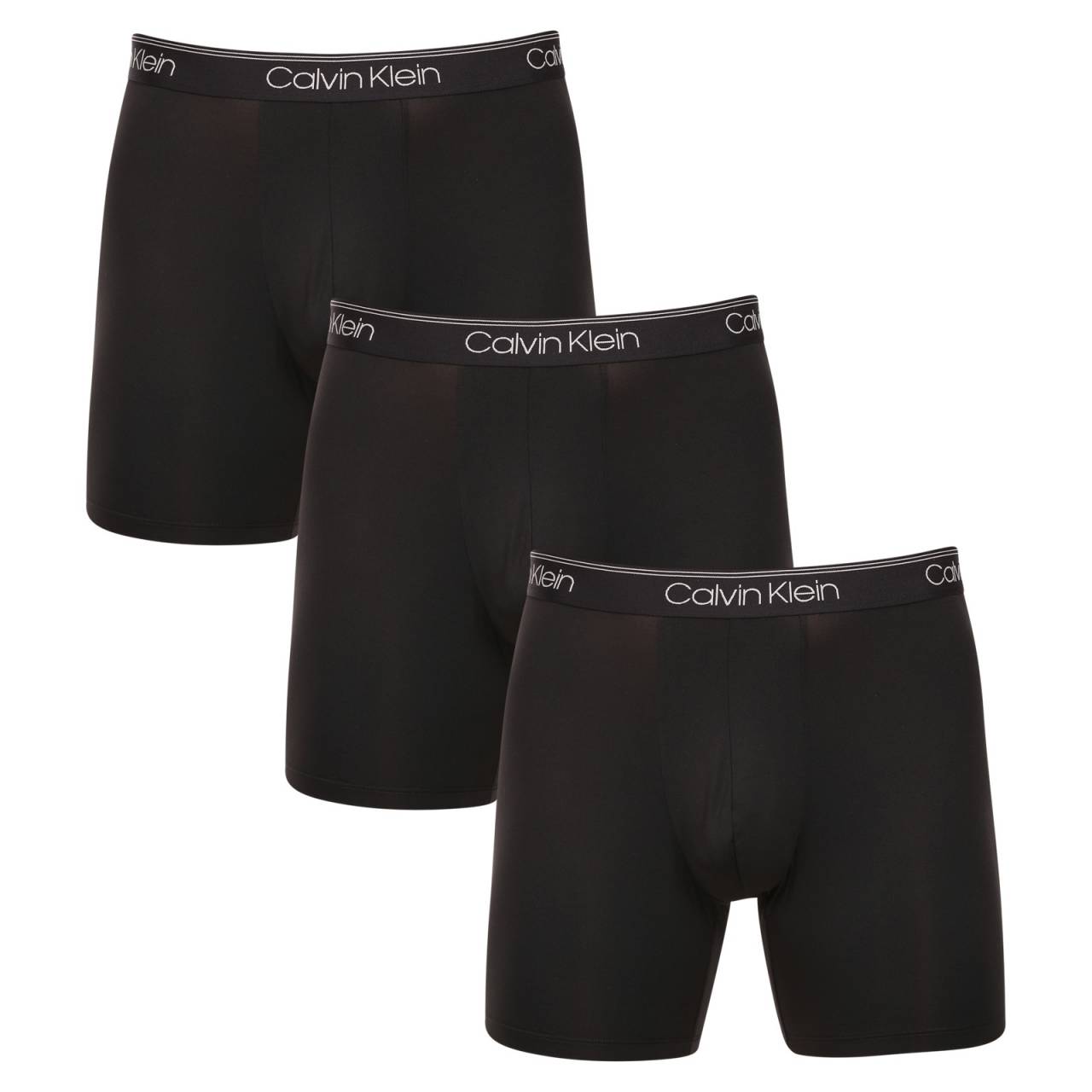 3PACK pánske boxerky Calvin Klein čierné (NB2570A-UB1) L, trenky.
Chcete boxerky, ktoré ponúkajú maximálne pohodlie, moderný dizajn a špičkovú kvalitu?
Prvotriedny materiál pre celodenné pohodlie
Tieto boxerky sú vyrobené z kombinácie polyesteru a elastanu, čo poskytuje dokonalú kombináciu mäkkosti, pružnosti a odolnosti.
Moderný dizajn a dokonalý strih
Minimalistický vzhľad s elastickým pásom dopĺňa logo Calvin Klein, ktoré dodáva boxerkám luxusný a sofistikovaný štýl.
Prečo si boxerky Calvin Klein zamilujete?

Ľahký a priedušný materiál: Ideálne na každodenné nosenie aj náročné športové aktivity.
Dlhšia nohavička: Poskytuje lepšie krytie a oporu, nezhrňuje sa a neškrtí.
Rýchloschnúce a odolné: Ideálne na aktívny životný štýl.
Nadčasový dizajn: minimalistický dizajn a luxusný vzhľad značky Calvin Klein.

Spodnú bielizeň Calvin Klein milujú ľudia na celom svete.
Pánska spodná bielizeň Calvin Klein patrí k stáliciam módneho priemyslu.
Ako sa starať o boxerky?
Aby si vaše boxerky zachovali dokonalý tvar a kvalitu čo najdlhšie, dodržiavajte tieto pokyny:

Praní: Doporučujeme prát na 30 °C s jemným pracím prostředkem.
Žehlení: Nedoporučuje se, aby nedošlo k poškození materiálu.
Sušenie: Sušenie v sušičke sa neodporúča, radšej sušte voľne na vzduchu.

Tip: Nájsť ten správny kus spodnej bielizne, ktorý vám dokonale padne, môže byť náročné.