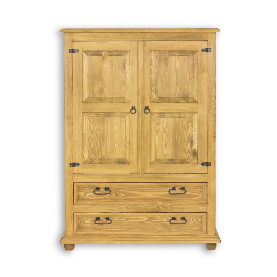 Veľká sedliacka komoda com 08a masív - k01 svetlá borovica.

 

Sedliacky nábytok z masívu ponúkame v niekoľkých odtieňoch morenia, od svetlo bielej až po temne čiernu. Ošetrený je pravým včelím voskom, čo z neho robí luxusný ekologický nábytok.

 

Aj tento sedliacky nábytok je ručne vyrábaný a pri jeho výrobe je kladený veľký dôraz na detaily spracovania.

 

Z dôvodu výroby sedliackeho nábytku na zákazku, sme nútení požadovať od zákazníka zálohu v minimálnej výške 500 - 1000 Kč podľa hodnoty nábytku.