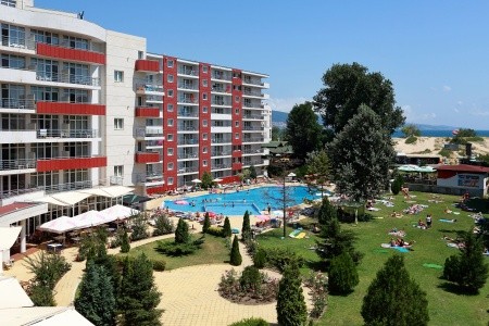 Bulharsko Slnečné Pobrežie Fenix 8 dňový pobyt All Inclusive Letecky Letisko: Katovice June 2026 ( 5/06/26-12/06/26)