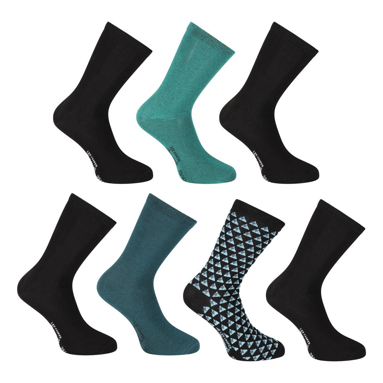 7PACK ponožky Lee Cooper vysoké viacfarebné (PO41022/1) M.
Doprajte si britskú kvalitu a štýl s vysokými ponožkami Lee Cooper.
Pohodlné materiály na každodenné nosenie
Vysoké ponožky Lee Cooper sú vyrobené z kvalitnej zmesi materiálov, ktoré zaručujú pohodlie a odolnosť.
Elegantný dizajn pre každý outfit
Štýlový a jednoduchý vzhľad ponožiek Lee Cooper sa hodí ku každému oblečeniu vrátane formálneho.
Prečo si vybrať vysoké ponožky Lee Cooper?

Pohodlie a kvalita: Bavlnený materiál zaručuje príjemnosť na pokožku a celodenné pohodlie.
Štýlový dizajn: Jednoduchý, ale elegantný vzhľad, ktorý doplní každý outfit.
Univerzálnosť: Skvelé na každodenné nosenie, šport alebo voľnočasové aktivity.

Spodná bielizeň Lee Cooper sa vám hodí v každej situácii.
Britská značka Lee Cooper, známa po celom svete, je synonymom kvality a štýlu.
Ako sa starať o svoje nové obľúbené ponožky
Ak chcete, aby vám ponožky Lee Cooper vydržali čo najdlhšie, dodržiavajte tieto pokyny:

Pranie: Perte pri maximálnej teplote 30 °C.
Sušička: Nesušte v sušičke.

Žehlenie: Nie je potrebné žehliť.


Tip: Staňte sa expertom na údržbu spodnej bielizne vďaka radám v našom článku a doprajte svojim obľúbeným kúskom starostlivosť, ktorú si zaslúžia.