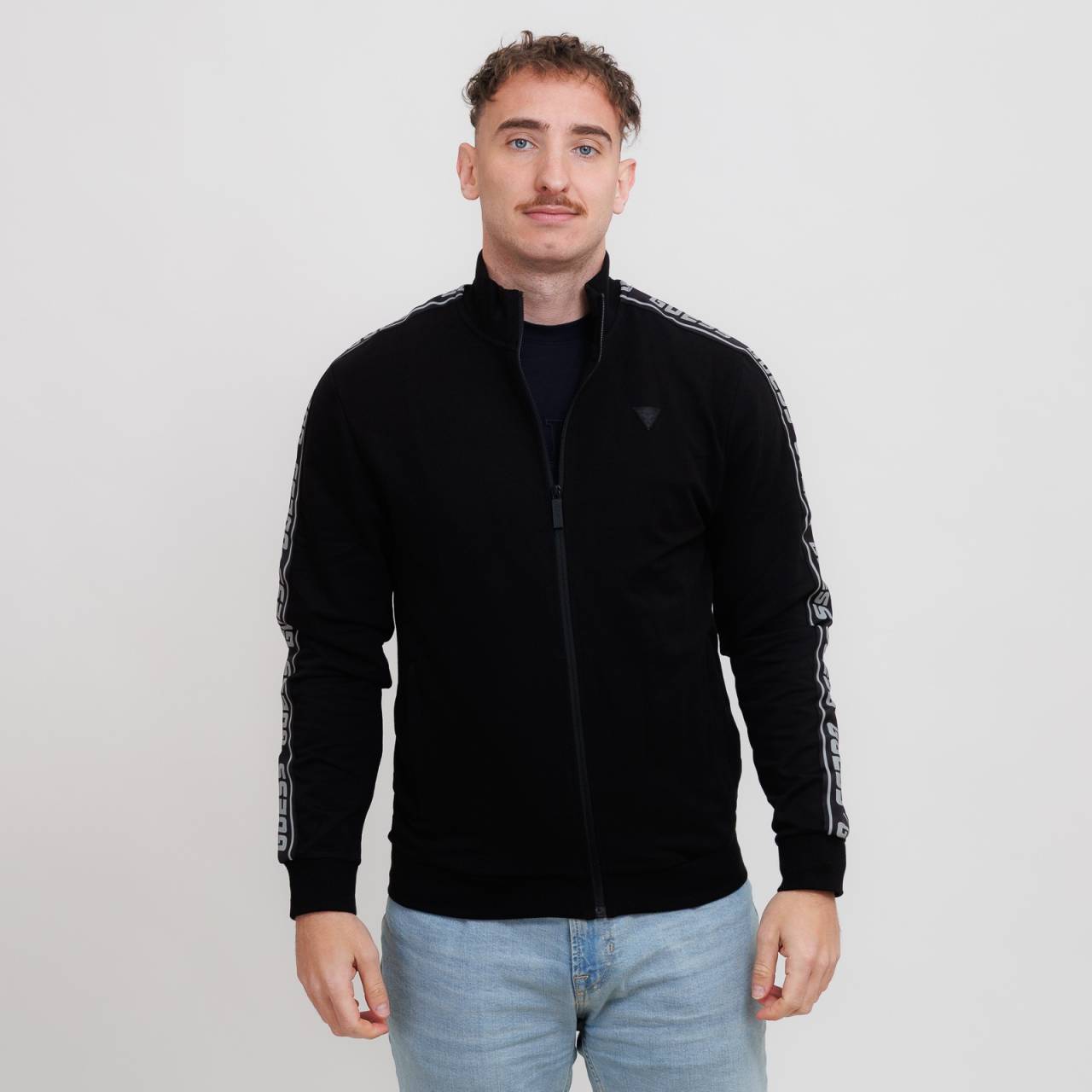 Guess mickey full zip sweatshirt m.