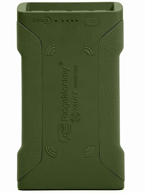 Ridgemonkey powerbanka vault c-smart wireless 26950mah green updated 2020 model.
 Špecifikácia: 
 • Prémiová lítium polymérová batéria 
 • Bezdrôtová nabíjacia podložka kompatibilná s technológiou Qi 
 • Rozmery: 18,2 cm x 10,3 cm x 3 cm 
 • Hmotnosť (bez príslušenstva): 650g 
 • Kapacita: 26950 mAh @ 3,7 V / 8,3 Ah @ 12 V / 99,7 Wh 
 • 1x bezdrôtová podložka kompatibilná s Qi: max.
 • 1x port C-Smart USB-C Power Delivery: max.
 • 1x 12V DC s adaptérom do zapaľovania: max.
 • 2x USB-A: DC 5V 2,4A (max.), 3.2A celkom 
 • Sieťový adaptér 5V 2,4A (max.) s redukciou zásuvky UK - EU 
 • Odolná vonkajšia konštrukcia 
 • Ochranné puzdro súčasťou balenia 
 • Farba: Zelená