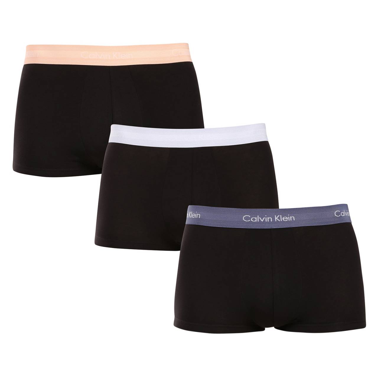 3PACK pánske boxerky Calvin Klein čierné (U2664G-VXQ) L, trenky.
Táto sada pánskych boxeriek Calvin Klein prináša nielen dokonalé pohodlie, ale aj nadčasový a moderný štýl.
Kvalitný materiál na každodenné nosenie
Boxerky Calvin Klein sú vyrobené z prvotriednej bavlny s prímesou elastanu pre mäkkosť, priedušnosť a pružnosť.
Kratšie nohavice pre maximálnu voľnosť pohybu
Boxerky Calvin Klein majú kratšie nohavičky, takže sú ideálnou voľbou pre tých, ktorí uprednostňujú voľnejší pohyb a minimálne obmedzenia.
Výhody, ktoré oceníte každý deň

Priedušná bavlna: Udrží vás svieže po celý deň.


Pružnosť vďaka elastanu: Boxerky sa dokonale prispôsobia vášmu telu a neobmedzujú v pohybe.


Štýlový elastický pás: Logo Calvin Klein dodáva boxerkám nadčasový vzhľad.

Spodná bielizeň Calvin Klein vám dodá jedinečný štýl
Pánska spodná bielizeň Calvin Klein patrí k stáliciam módneho priemyslu.
Ako sa starať o boxerky Calvin Klein
Aby si vaše boxerky zachovali svoju kvalitu a pohodlie po dlhú dobu, odporúčame dodržiavať tieto pokyny:

Pranie: Boxerky perte pri teplote 30 °C, aby ste zachovali mäkkosť materiálu.


Sušenie: Možno bezpečne sušiť v sušičke na nízkom stupni.


Žehlenie: Boxerky nie je potrebné žehliť.

Tip: Nájsť ten správny kus spodnej bielizne, ktorý vám dokonale padne, je niekedy náročné.