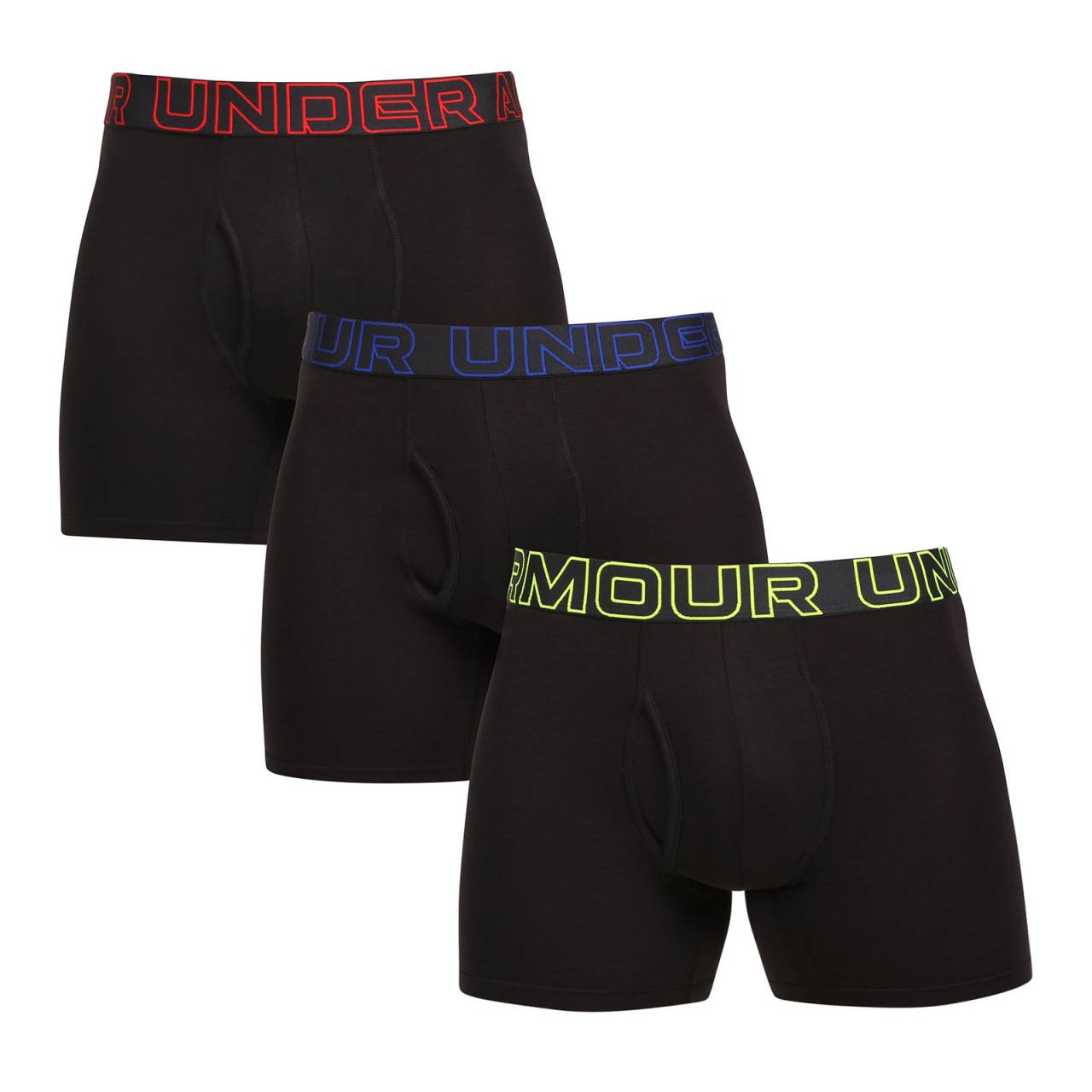 3PACK pánske boxerky Under Armour čierné (1383889 004) XXL, trenky.
Ak hľadáte spodnú bielizeň, ktorá vám poskytne skvelú oporu pri športe aj každodennom nosení, potom sú boxerky Under Armour tou správnou voľbou!
Prvotriedna zmes materiálov pre maximálne pohodlie
Boxerky Under Armour sú vyrobené zo zmesi bavlny a umelých vlákien, čo im dodáva priedušnosť, pružnosť a príjemný pocit na pokožke.
Tkaná guma a dlhšie nohavice pre väčšie pohodlie a ochranu
Pružný elastický pás s logom Under Armour drží boxerky bezpečne na svojom mieste bez toho, aby tlačili alebo zaborili.
Prečo si vybrať boxerky Under Armour?

Skvelá kombinácia materiálov: Funkčné materiály zaisťujú maximálne pohodlie.
Dlhšie nohavice: Skvelá podpora a pohodlie počas celého dňa.
Ideálne na šport a bežné nosenie: Funkčný dizajn, priedušné materiály a dokonalý strih.

Spodná bielizeň Under Armour pre aktívny životný štýl
Značku Under Armour založil bývalý hráč amerického futbalu Kevin Plank, ktorý bol nespokojný so svojím športovým oblečením, ktoré sa ľahko potilo a rozhodne nevonia.
Ako sa starať o boxerky Under Armour?
Aby ste mali istotu, že vaše boxerky zostanú dlho v skvelom stave, odporúčame dodržiavať tieto pokyny.

Pranie: Odporúčame prať pri teplote 30 °C, aby sa zachovala elasticita a farba.
Sušenie: Neodporúčame, sušte na vzduchu, aby ste zabránili poškodeniu vlákien.
Žehlenie: Nežehlite, materiál je prirodzene odolný voči pokrčeniu.

Tip: Športová bielizeň si zaslúži šetrné zaobchádzanie.