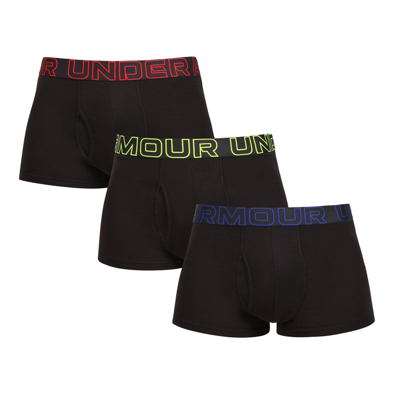 3PACK pánske boxerky Under Armour čierne (1383891 004) 3XL, trenky.
Keď ide o spodnú bielizeň pre aktívny životný štýl, nemal by si robiť kompromisy.
Príjemný materiál pre aktívny životný štýl
Boxerky sú vyrobené z kvalitnej zmesi bavlny, polyesteru a spandexu.
Funkčný dizajn pre štýlových mužov
Jednoduchý, ale výrazný vzhľad s dominantným vytkaným pásom s logom v kontrastnej farbe dodáva boxerkám športový a moderný charakter.
Prečo by si mal vyskúšať boxerky Under Armour

Vyvážená zmes materiálov: Priedušný, rýchloschnúci a elastický materiál s príjemným pocitom na tele.
Dlhšie nohavice a športový strih: Maximálny komfort bez trenia a s plnou voľnosťou pohybu.
Výrazný dizajn s logom Under Armour: Štýl, ktorý vás bude baviť každý deň.

Spodná bielizeň Under Armour vás podporí pri akejkoľvek aktivite
Spodná bielizeň Under Armour je navrhnutá tak, aby ti umožnila podávať životné výkony – a nezáleží na tom, či sa chystáš na horolezeckú výpravu alebo na náročnú pracovnú schôdzku.
Ako sa starať o boxerky Under Armour
Aby ti obľúbené boxerky vydržali dlho v perfektnom stave, odporúčame dodržiavať nasledujúce pokyny.

Pranie: Per boxerky na 30 ° C, ideálne naruby.
Sušenie: Neodporúčame sušiť v sušičke – vysoké teploty by mohli poškodiť elastické vlákna a skrátiť životnosť produktu.
Žehlenie: Nežehli – boxerky to nepotrebujú, a žehlením by si mohol poškodiť štruktúru materiálu.

Tip: Tvoje obľúbené spodné prádlo si zaslúži jemné zaobchádzanie.