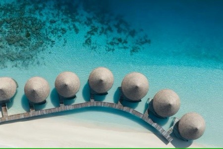 Maldivy  Intercontinental Maldives Maamunagau Resort 10 dňový pobyt Polpenzia Letecky Letisko: Viedeň March 2026 (11/03/26-20/03/26)