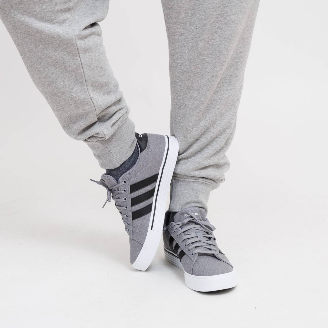 adidas Daily 4.0 Shoes 45 1/3.