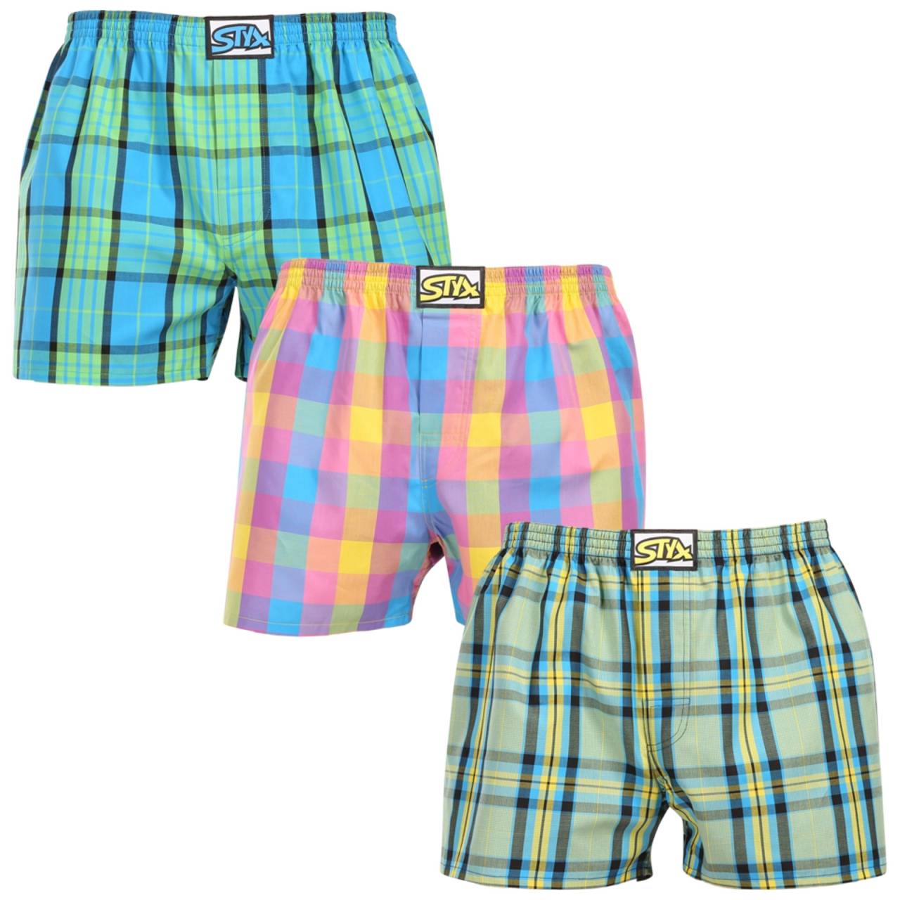 3PACK muške bokserice Styx klasična raznobojna guma (3A110103) L.
Priuštite si stil i udobnost uz Styx muške kratke hlače u jarkim bojama i originalnog dizajna.
Mekani materijal za cjelodnevnu udobnost
Styx gaćice izrađene su od 100% pamuka, koji nudi mekoću i prozračnost čak i tijekom cjelodnevnog nošenja.
Originalni dizajn i udoban kroj
Zahvaljujući svojim odvažnim bojama i originalnim printevima, kratke hlače Styx unijet će razigranost i jedinstven stilu vašu garderobu.
Zašto kupiti Styx kratke hlače?

Proizvedeno u Češkoj s naglaskom na kvalitetu i preciznost.


Materijal od 100% pamuka za mekoću i udobnost.


Originalni i zabavni dizajnikoji će vas izdvojiti.

Kvaliteta iz Češke, to je donje rublje Styx
Donje rublje Styx u potpunosti je proizvedeno u Češkoj.
Kako se brinuti za Styx gaćice
Kako biste zadržali kvalitetu i udobnost svojih kratkih hlača, slijedite ove smjernice:

Pranje: Prešajte na maksimalnoj temperaturi od 30°C kako bi boje ostale intenzivne, a pamuk mekan.


Sušenje: Ne preporučamo sušenje u sušilici, nego ih ostavite da se suše slobodno na zraku.


peglanje: Za glatki izgled kratke hlače možete glačati na niskoj temperaturi.

Savjet: Postanite stručnjak za održavanje donjeg rublja zahvaljujućisavjetima u našem članku i pružite svojim omiljenim komadima njegu koju zaslužuju.