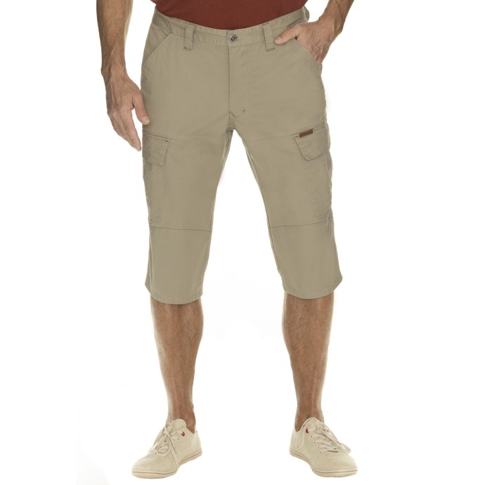 Bushman Shorts Woodin III stein 62.
 Dieses Gefühl gibt dir auch das leicht elastische Mischmaterial mit einem überwiegenden Anteil von Baumwolle, sodass selbst diese Cargo-Shorts atmungsaktiv bleiben und Schweiß perfekt absorbieren, was ihre Vorteile noch nicht vollständig wiedergibt.
 Auch bei diesen Drei-Viertel-Hosen findest du Dreifachnähte, wo immer sie benötigt werden.
 
 Spezifikation:
 
 	98% Baumwolle
 	2% Elasthan
 	215 g / m²
 	Köperbindung (Köper)
 	3/4 Länge
 	Dreifachnähte
 	YKK-Qualitäts-Reißverschluss
 	verdammt bequem