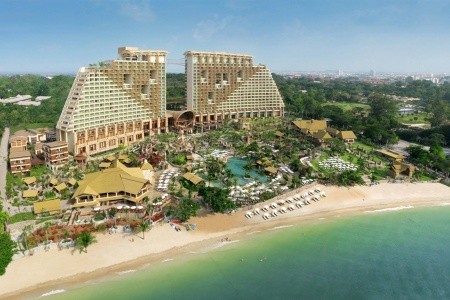 Thajsko Pattaya Centara Grand Mirage Beach Resort 10 dňový pobyt Raňajky Letecky Letisko: Viedeň April 2026 ( 6/04/26-15/04/26)