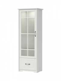 Vitrína s osvetlením marley - biela/borovica.

 

Čelné dosky a ozdobné lišty sú lakované odolným UV lakom s jemným matným efektom.

 

Rozmery vitríny s osvetlením Marley sú 69x201x49cm (š, v, h).

 

Všetky produkty patriace do kolekcie Marley nájdete nižšie v súvisiacich produktoch.