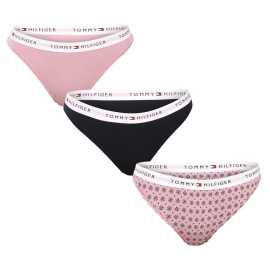 3PACK dámske nohavičky Tommy Hilfiger viacfarebné (UW0UW05529 0WI) S.
Doprajte si pohodlie v ikonickom dizajne, ktorý vám dodá sebavedomie.
Príjemný materiál pre celodenné pohodlie
Základom týchto nohavíc je vysokokvalitná bavlna, ktorá je jemná k pokožke, priedušná a zaručuje pohodlie aj pri celodennom nosení.
Moderný dizajn, ktorý vám pristane
Minimalistický dizajn sa hodí do každého šatníka a zvýrazní váš jedinečný štýl.
Čo si na nohavičkách Tommy Hilfiger zamilujete

Prémiová kvalita od ikonickej značky.
Mäkký, ľahký a elastický materiál.
Štýlový dizajn pre elegantný a športový vzhľad.

Tommy Hilfiger je značka pre všetky moderné ženy
Spodná bielizeň Tommy Hilfiger predstavuje dokonalú harmóniu medzi klasickým a moderným vzhľadom.
Ako sa starať o nohavičky
Aby vaše obľúbené nohavičky vydržali dlho ako nové, odporúčame dodržiavať tieto zásady starostlivosti.

Pranie: Per pri maximálnej teplote 30 °C.
Sušenie: Nesuš v sušičke – mohlo by dôjsť k zrazeniu alebo poškodeniu elastanu.
Žehlenie: Áno, ale len na nízku teplotu a naruby, aby nedošlo k poškodeniu povrchu alebo potlače na gume.

Tip: Vaša obľúbená spodná bielizeň si zaslúži šetrné zaobchádzanie.