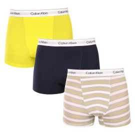 3PACK pánske boxerky Calvin Klein viacfarebné (NB4286-WCN) XL, trenky.
Užívajte si maximálne pohodlie a luxus s pánskymi boxerkami Calvin Klein.
Kvalitný materiál pre celodenné pohodlie
Tieto boxerky sú vyrobené z prvotriednej zmesi bavlny a elastanu.
Elegantný dizajn a praktický strih
Tkaná guma s kontrastným logom Calvin Klein vytvárajú štýlový a nadčasový vzhľad.
Prečo si zamilujete boxerky Calvin Klein

Prvotriedny materiál: Kombinácia bavlny a elastanu zaručuje mäkkosť, priedušnosť a elasticitu pre maximálne pohodlie počas celého dňa.


Štýlový dizajn: Ikonické logo Calvin Klein s vyšívanou gumou dodáva boxerkám elegantný vzhľad vhodný na každú príležitosť.


Praktický strih: dlhšie nohavice a prispôsobivý strih poskytujú väčšie pohodlie a voľnosť pohybu, ideálne na bežné nosenie, do práce aj na voľný čas.

Spodnú bielizeň Calvin Klein milujú ľudia na celom svete
Pánska spodná bielizeň Calvin Klein patrí k stáliciam módneho priemyslu.
Ako sa starať o boxerky Calvin Klein
Aby si vaše nové boxerky zachovali svoj vzhľad a kvalitu čo najdlhšie, dodržiavajte tieto jednoduché pokyny:

Pranie: Perte ich pri maximálnej teplote 30 °C.


Sušenie: Sušenie v bubnovej sušičke sa neodporúča - najlepšou voľbou je sušenie na vzduchu.


Žehlenie: Boxerky nie je potrebné žehliť, čím ušetríte čas a námahu.

Tip: Hľadanie obľúbenej spodnej bielizne môže byť beh na dlhé trate, preto chceme, aby vám obľúbené kúsky dlho vydržali.