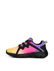 VUCH Flash E Decadence - 38.

Izdelano iz recikliranih materialov
Lahka, odporna in anatomsko oblikovana podplat
Oblikovana notranja vložka z edinstvenim AIotiskom
 OBUTEV
Vuch čevlji so originalnost, ki deluje.