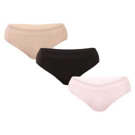 3PACK dámske nohavičky Calvin Klein bezšvové viacfarebné (QD5212-31S) XL.
Objavte kúzlo neviditeľného pohodlia s bezšvovými dámskymi nohavičkami Calvin Klein.
Inovatívny materiál pre každodenný komfort
Bezšvové nohavičky Calvin Klein sú vyrobené z vysoko kvalitného syntetického vlákna, ktoré kombinuje polyamid a elastan.
Dizajn s ikonickým logom Calvin Klein
Bezšvová konštrukcia dodáva nohavičkám dokonale hladký vzhľad, ktorý nie je viditeľný ani pod najpriliehavejším oblečením.
Výhody, ktoré si zamilujete

Bezšvový strih: Neviditeľné pod oblečením a dokonale pohodlné.
Ultrajemný materiál: Mäkký na dotyk, elastický a priedušný.
Nadčasový štýl Calvin Klein: Kombinácia elegancie a funkčnosti.

Spodná bielizeň Calvin Klein je obľúbená u ľudí po celom svete
Výnimočná spodná bielizeň Calvin Klein je základom módneho priemyslu.
Ako sa starať o bezšvové nohavičky Calvin Klein
Aby vaše obľúbené spodné prádlo zostalo dlho v perfektnom stave, odporúčame dodržiavať tieto pokyny na údržbu.

Pranie: Práť na jemný cyklus pri maximálnej teplote 30 °C.
Sušenie: Sušenie v sušičke sa neodporúča.
Žehlenie: Nohavičky nie je potrebné žehliť.

Tip: Vaše obľúbené spodné prádlo si zaslúži šetrné zaobchádzanie.