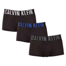 3PACK Boxers pour hommes Calvin Klein noir (NB3611A-ZDH) XL.
Vous voulez des boxers qui vous offrent un confort parfait, un design moderne et une qualité supérieure?
Matériau de première qualité pour un confort tout au long de la journée
Ce boxer est fabriqué à partir d'une combinaison de fibres synthétiques, ce qui garantit une combinaison parfaite de douceur, de flexibilité et de durabilité.
Design moderne et ajustement parfait
Le look minimaliste avec une ceinture élastique est complété par le logo Calvin Klein, ce qui confère à ces boxers un style luxueux et sophistiqué.
Pourquoi aimerez-vous les caleçons Calvin Klein ?

Matériau léger et respirant: Idéal pour le quotidien et les activités sportives exigeantes.
Culotte plus courte : Ils permettent une grande liberté de mouvement, ne s'entassent pas et ne serrent pas.
Séchage rapide et durable : Parfait pour un mode de vie actif.
Un design intemporel : Le design minimaliste et l'aspect luxueux de Calvin Klein.

Les sous-vêtements Calvin Klein sont appréciés dans le monde entier.
Les sous-vêtements pour hommes Calvin Klein sont l'un des piliers de l'industrie de la mode.
Comment entretenir un boxer ?
Pour que votre boxer conserve le plus longtemps possible sa forme et sa qualité parfaites, suivez les conseils suivants :

Blanchisserie : Nous recommandons un lavage à 30 °C avec un détergent doux.
Repassage: Il n'est pas recommandé de l'utiliser pour éviter d'endommager le matériau.
Sèche-linge: Le séchage dans le sèche-linge n'est pas recommandé, il est préférable de sécher librement à l'air.

Conseil : Trouver le sous-vêtement qui vous convient parfaitement peut s'avérer difficile.