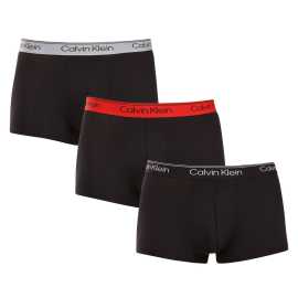 3PACK pánske boxerky Calvin Klein čierne (NB4409-0AZ) M, trenky.
Chcete boxerky, ktoré ponúkajú maximálne pohodlie, moderný dizajn a špičkovú kvalitu?
Prvotriedny materiál pre celodenné pohodlie
Tieto boxerky sú vyrobené z kombinácie polyesteru a elastanu, čo poskytuje dokonalú kombináciu mäkkosti, pružnosti a odolnosti.
Moderný dizajn a dokonalý strih
Minimalistický vzhľad s elastickým pásom dopĺňa logo Calvin Klein, ktoré dodáva boxerkám luxusný a sofistikovaný štýl.
Prečo si boxerky Calvin Klein zamilujete?

Ľahký a priedušný materiál: Ideálne na každodenné nosenie aj náročné športové aktivity.
Dlhšia nohavička: Poskytuje lepšie krytie a oporu, nezhrňuje sa a neškrtí.
Rýchloschnúce a odolné: Ideálne na aktívny životný štýl.
Nadčasový dizajn: minimalistický dizajn a luxusný vzhľad značky Calvin Klein.

Spodnú bielizeň Calvin Klein milujú ľudia na celom svete.
Pánska spodná bielizeň Calvin Klein patrí k stáliciam módneho priemyslu.
Ako sa starať o boxerky?
Aby si vaše boxerky zachovali dokonalý tvar a kvalitu čo najdlhšie, dodržiavajte tieto pokyny:

Praní: Doporučujeme prát na 30 °C s jemným pracím prostředkem.
Žehlení: Nedoporučuje se, aby nedošlo k poškození materiálu.
Sušenie: Sušenie v sušičke sa neodporúča, radšej sušte voľne na vzduchu.

Tip: Nájsť ten správny kus spodnej bielizne, ktorý vám dokonale padne, môže byť náročné.