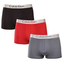 3PACK pánske boxerky Calvin Klein viacfarebné (NB4269-0GU) M, trenky.
Chcete boxerky, ktoré ponúkajú maximálne pohodlie, moderný dizajn a špičkovú kvalitu?
Prvotriedny materiál pre celodenné pohodlie
Tieto boxerky sú vyrobené z kombinácie polyesteru a elastanu, čo poskytuje dokonalú kombináciu mäkkosti, pružnosti a odolnosti.
Moderný dizajn a dokonalý strih
Minimalistický vzhľad s elastickým pásom dopĺňa logo Calvin Klein, ktoré dodáva boxerkám luxusný a sofistikovaný štýl.
Prečo si boxerky Calvin Klein zamilujete?

Ľahký a priedušný materiál: Ideálne na každodenné nosenie aj náročné športové aktivity.
Dlhšia nohavička: Poskytuje lepšie krytie a oporu, nezhrňuje sa a neškrtí.
Rýchloschnúce a odolné: Ideálne na aktívny životný štýl.
Nadčasový dizajn: minimalistický dizajn a luxusný vzhľad značky Calvin Klein.

Spodnú bielizeň Calvin Klein milujú ľudia na celom svete.
Pánska spodná bielizeň Calvin Klein patrí k stáliciam módneho priemyslu.
Ako sa starať o boxerky?
Aby si vaše boxerky zachovali dokonalý tvar a kvalitu čo najdlhšie, dodržiavajte tieto pokyny:

Praní: Doporučujeme prát na 30 °C s jemným pracím prostředkem.
Žehlení: Nedoporučuje se, aby nedošlo k poškození materiálu.
Sušenie: Sušenie v sušičke sa neodporúča, radšej sušte voľne na vzduchu.

Tip: Nájsť ten správny kus spodnej bielizne, ktorý vám dokonale padne, môže byť náročné.