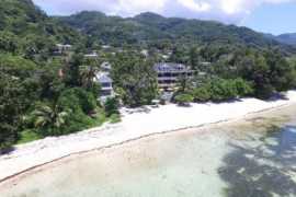 Seychely Mahé Crown Beach 9 dňový pobyt Polpenzia Letecky Letisko: Viedeň April 2026 (17/04/26-25/04/26)