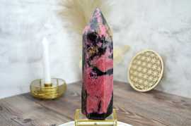 Generátor/Obelisk RODONIT #1- Láska, Šťastie, Liečenia Tráum, Sebavedomie, Sebadôvera, Sexualita- 21cm 1,25kg Afirmácia: Využívam svoje dary k naplneniu zmyslu svojej duše.

Rodonit je kameň šťastia, radosti a lásky.