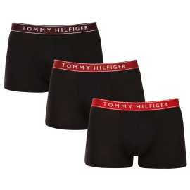 3PACK pánske boxerky Tommy Hilfiger čierne (UM0UM03457 0VR) M, trenky.
Doprajte si nadčasový štýl a špičkový komfort s pánskymi boxerkami od značky Tommy Hilfiger.
Prémiový materiál pre maximálne pohodlie
Boxerky Tommy Hilfiger sú vyrobené z jemnej, na dotyk veľmi príjemnej bavlny s prímesou elastanu, ktorý im dodáva pružnosť a dlhú životnosť.
Ikonyický štýl a precízny strih
Boxerky majú dlhšie nohavičky, ktoré sa nevyhrávajú a poskytujú dostatočné zakrytie a komfort.
Prečo by vám boxerky Tommy Hilfiger nemali chýbať

Prémiová bavlna s elastanom: Mäkká, priedušná a pohodlná na celodenné nosenie.
Dlhšie nohavičky a vyšívaný guma: Stabilita, štýl a žiadne rolovanie.
Elegantný a nadčasový dizajn: Skvelé na každodenné aj špeciálne príležitosti.

Spodná bielizeň Tommy Hilfiger je zárukou najvyššej kvality
Značka Tommy Hilfiger sa stala ikonou amerického obliekania pred takmer 40 rokmi a jej farebnosť v odtieňoch modrej, červenej a bielej je rozpoznateľná na prvý pohľad.
Ako sa starať o boxerky Tommy Hilfiger

Pranie: Per na 30 °C.
Sušenie: Boxerky možno sušiť v sušičke pri nízkej teplote.
Žehlenie: V prípade potreby je možné ich žehliť na nižšiu teplotu.

Tip: Nájdenie ideálneho kúsku spodnej bielizne môže byť niekedy náročné.