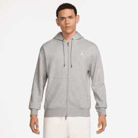 Jordan Men Brooklyn Fleece Full-Zip Hoodie XL. Mikina, ktorá vás zahreje skôr, ako sa zachytí signál Wi-Fi Pánska mikina s kapucň ou Jordan Brooklyn FleeceFull-Zip je presne ten kúsok, ktorý si zamilujete, keď vonku trochu klesne teplota. Hladký flísový zvršok a česaný vnútrajšok vás udržia v teple, dvojcestný zips vám poskytne voľnosť a kapucňa s nastaviteľnou šnúrkou zaistí, že vám nebude fúkať za krk. Navyše vyzerá tak dobre, že si ju nebudete chcieť doma vyzliecť. Výhody ▪ Stredný fleece: mäkký zvnútra, odolný zvonka - dokonalá kombinácia.▪ Dvojcestný zips: rýchlo sa rozopína, rýchlo sa oblieka.▪ Nastaviteľná kapucňa: utiahnite si ju, keď sa zdvihne vietor.▪ Predné vrecká.▪ Rebrované manžety a spodný okraj: Udrží všetko tam, kde má byť.  vás prevedie jeseňou, zimou aj chladnými jarnými ránami - v teple a štýlovo.