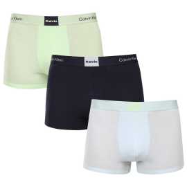 3PACK pánske boxerky Calvin Klein viacfarebné (NB4476-3U3) XXL, trenky.
Chcete boxerky, ktoré ponúkajú maximálne pohodlie, moderný dizajn a špičkovú kvalitu?
Prvotriedny materiál pre celodenné pohodlie
Tieto boxerky sú vyrobené z kombinácie polyesteru a elastanu, čo poskytuje dokonalú kombináciu mäkkosti, pružnosti a odolnosti.
Moderný dizajn a dokonalý strih
Minimalistický vzhľad s elastickým pásom dopĺňa logo Calvin Klein, ktoré dodáva boxerkám luxusný a sofistikovaný štýl.
Prečo si boxerky Calvin Klein zamilujete?

Ľahký a priedušný materiál: Ideálne na každodenné nosenie aj náročné športové aktivity.
Dlhšia nohavička: Poskytuje lepšie krytie a oporu, nezhrňuje sa a neškrtí.
Rýchloschnúce a odolné: Ideálne na aktívny životný štýl.
Nadčasový dizajn: minimalistický dizajn a luxusný vzhľad značky Calvin Klein.

Spodnú bielizeň Calvin Klein milujú ľudia na celom svete.
Pánska spodná bielizeň Calvin Klein patrí k stáliciam módneho priemyslu.
Ako sa starať o boxerky?
Aby si vaše boxerky zachovali dokonalý tvar a kvalitu čo najdlhšie, dodržiavajte tieto pokyny:

Praní: Doporučujeme prát na 30 °C s jemným pracím prostředkem.
Žehlení: Nedoporučuje se, aby nedošlo k poškození materiálu.
Sušenie: Sušenie v sušičke sa neodporúča, radšej sušte voľne na vzduchu.

Tip: Nájsť ten správny kus spodnej bielizne, ktorý vám dokonale padne, môže byť náročné.