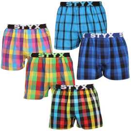 5PACK pánske trenky Styx športová guma viacfarebné (5B0113456) M, trenírky.
Hľadáte šortky, ktoré v sebe spájajú štýl, pohodlie a prvotriednu kvalitu?
Vysokokvalitná bavlna pre dokonalé pohodlie
Šortky sú vyrobené z prvotriednej 100 % bavlny, ktorá je nielen mäkká na dotyk, ale aj úžasne priedušná.
Klasický strih a moderný vzhľad
Vďaka voľnému strihu sa v týchto šortkách budete cítiť úplne pohodlne, pretože poskytujú dostatok priestoru na prirodzený pohyb.
Prečo by ste určite mali vyskúšať šortky Styx

100 % bavlna pre maximálne pohodlie: Šortky sú vyrobené z vysokokvalitnej bavlny, ktorá je mäkká, priedušná a jemná k pokožke, čo zaručuje pohodlie počas celého dňa.
Športový tkaný elastický: Pevná, ale pohodlná guma s logom Styx drží šortky na mieste bez nepríjemného zarezávania alebo uvoľňovania.
Česká výroba a kvalitné spracovanie: Styx je tradičná česká značka, ktorá sa pýši precíznym spracovaním, odolnosťou a dlhou životnosťou výrobkov.

Česká značka Styx ponúka zábavu aj prvotriednu kvalitu
Spodnú bielizeň Styx si obľúbia najmä tí, pre ktorých je dôležitá individualita.
Ako sa starať o šortky Styx?
Aby ste si šortky udržali dlho v skvelej kondícii, odporúčame dodržiavať tieto tipy.

Pranie: Odporúčame prať pri teplote 30 °C, aby si bavlna zachovala svoju mäkkosť a farby zostali sýte.
Sušička: Sušenie v sušičke sa neodporúča, aby sa materiál nezrazil.
Žehlenie: Bavlnu je možné žehliť, ale odporúča sa nižšia teplota, aby nedošlo k poškodeniu látky.

Tip: Staňte sa expertom na údržbu spodnej bielizne vďaka radám v našom článku a doprajte svojim obľúbeným kúskom starostlivosť, ktorú si zaslúžia.