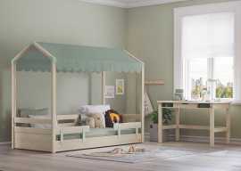 Detská izba fairy - dub svetlý/zelená.

 

Detská domčeková posteľ vytvorí v izbičke vašej ratolesti jedinečné prostredie.

 

Bežná domčeková posteľ získa oveľa zábavnejší a originálnejší vzhľad so strieškou v zelenej farbe.

 

Zábrana na posteľ je navrhnutá tak, aby poskytla dostatok bezpečia pri divokých snoch alebo hrátkach vášho dieťaťa.

 

Detská izba sa skladá z týchto prvkov:


	Detský písací stôl Fairy - 116x73x59,5cm (š, v, h)
	Domčeková posteľ Fairy II – 95,3x167,5x213cm (š, v, h)
	2x zábrana na posteľ Fairy II - 72x31x2,5cm (š, v, h)
	Strieška na domčekovú posteľ Fairy II - 198x140cm (d, š)


 

Všetky produkty z kolekcie Fairy nájdete nižšie v súvisiacich produktoch.