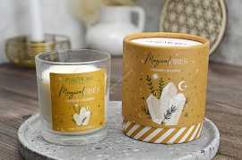 Sójová vonná Sviečka MAGICKÉ VIBRÁCIE Levanduľa + Rozmarín Sójová vonná sviečka Pure Works, obohatená o prírodné  éterické oleje.
Levanduľa sa po stáročia používala a cenila sa pre jej nezameniteľnú vôňu a nespočetné výhody.

Rozmarín má dezinfekčný a čistiaci účinok.