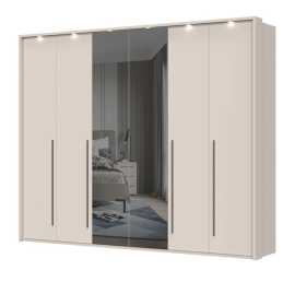 Šesťdverová šatníková skriňa baptiste so zrkadlom a led osvetlením -.


	Dizajn a farba: Skriňa je navrhnutá v moderných líniách a luxusnej kašmírovej farbe s matným finishom.
	Materiál a povrchová úprava: Vyrobená z vysoko kvalitného lamina s hrúbkou 18-25 mm, v kombinácii s MDF doskou, ktorá je použitá na čelá dverí a zásuviek.
	Funkčnosť: Skriňa je vybavená soft close systémom, ktorý zaisťuje tiché a pomalé dovieranie dvierok a zásuviek.
	Vnútorné usporiadanie: Vnútri skrine nájdete 12 políc a 4 šatníkové tyče, čo poskytuje dostatok úložného priestoru pre všetko šatstvo.
	Zrkadlo a osvetlenie: Dve prostredné dvierka sú opatrené zrkadlom, ktoré opticky zväčšuje priestor a dodáva miestnosti svetlo.
	Varianty a doplnky: Skriňa je dostupná v troch variantoch – základná, s rámom a s LED osvetlením.


Rozmery: Skriňa má rozmery 277x226x60 cm (šírka, výška, hĺbka), čo z nej robí ideálnu voľbu pre priestranné miestnosti.


Kolekcia Baptiste: Táto kolekcia je synonymom komfortu a luxusu, ktorý si zaslúžite.


Záver: Šesťdverová šatníková skriňa Baptiste so zrkadlom a LED osvetlením predstavuje perfektné spojenie elegancie, funkčnosti a kvality.

 