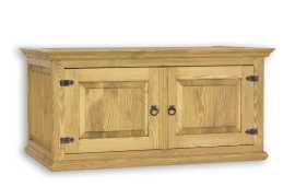 Nadstavec na sedliacku skriňu nad 02 - k02 tmavá borovica.

 

Aj tento vidiecky nábytok je ručne vyrábaný a pri jeho výrobe je kladený veľký dôraz na detaily spracovania.

 

Z dôvodu výroby sedliackeho nábytku na zákazku, sme nútení požadovať od zákazníka zálohu v minimálnej výške 20 - 40 € podľa hodnoty nábytku.