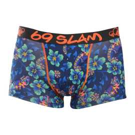 Pánske boxerky 69SLAM Hip CHAMELEON (MSYCMN-PO) S, trenky.
Vstúpte do sveta, kde sa pohodlie stretáva s originalitou!
Mikrovlákno, ktoré vás presvedčí na prvý dotyk
Boxerky sú vyrobené z umelých vlákien (kombinácia polyesteru a spandexu) - táto zmes vytvára dokonale mäkký, pružný a prispôsobivý materiál.
Výrazný dizajn a premyslený strih na aktívne dni
Boxerky 69SLAM vás na prvý pohľad zaujmú svojím jedinečným vzhľadom, originálnymi vzormi a príjemnými farbami.
Prečo by boxerky 69SLAM nemali chýbať vo vašom šatníku

Mikrovlákno - ľahké, elastické, rýchloschnúce.
Kratšie nohavičky, ktoré sa nikde nekrčia.
Výrazný dizajn s originálnymi vzormi.

69SLAM spodná bielizeň, ktorá vám zdvihne náladu
69SLAM je obľúbená surferská značka z Bali, ktorá oslavuje život, umenie, kreativitu, dizajn a farby v každom detaile.
Ako sa starať o boxerky 69SLAM
Dodržiavaním týchto jednoduchých krokov zabezpečíte, že vaše boxerky 69SLAM budú dlho vyzerať krásne, funkčné a pohodlné.

Pranie: Odporúčame ručné pranie vo vlažnej vode.


Sušenie: Nesuš v sušičke.


Žehlenie: Nežehliť.

Tip: Vaša obľúbená spodná bielizeň si zaslúži šetrné zaobchádzanie.