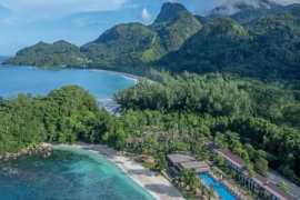 Seychely Mahé Avani Seychelles Barbarons Resort & Spa 12 dňový pobyt Polpenzia Letecky Letisko: Viedeň May 2026 (14/05/26-25/05/26)