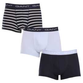 3PACK pánske boxerky Gant viacfarebné (902333023-113) XL, trenky.
Stavte na pohodlie a nadčasový vzhľad s pánskymi boxerkami GANT v nadčasovej farebnej kombinácii.
Prvotriedny materiál pre každodenné pohodlie
Boxerky sú vyrobené z kvalitnej zmesi bavlny a elastanu.
Moderný dizajn do práce aj na večerné rande
Jednoduchý dizajn dopĺňa vytkávaná guma v páse s logom GANT, ktorý je mäkký a netlačí.
Prečo by ste určite mali vyskúšať boxerky GANT

Kvalitný materiál a pohodlný strih:Mäkká bavlna s elastanom zaručuje pohodlie a skvelý strih.
Štýlový minimalistický dizajn: Klasické farebné prevedenie a vyšívané elastické logo pôsobia elegantne a moderne.
Univerzálnosť: Ideálne na každodenné nosenie, do práce, na šport aj na voľný čas.

Spodná bielizeň GANT pre štýlových mužov
Od roku 1949 je značka GANT synonymom precízneho remeselného spracovania a kvalitných materiálov.
Ako sa starať o pánske boxerky GANT
Aby vám spodná bielizeň dlho vydržala v skvelom stave, odporúčame dodržiavať tieto tipy.

Perte: Per ich pri maximálnej teplote 40 °C.
Sušenie: Boxerky môžeš sušiť v sušičke - odporúčame nastaviť šetrný program na nižšiu teplotu.
Žehlenie: Ak je to potrebné, môžeš ich žehliť na nízku teplotu, ideálne naruby.

Tip: Nájsť ten správny kus spodnej bielizne, ktorý vám dokonale padne, môže byť náročné.