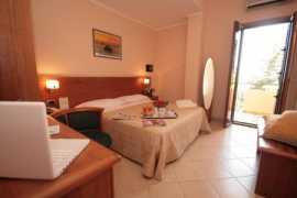 Taliansko Kalábria La Bussola (Tropea) 15 dňový pobyt Polpenzia Letecky Letisko: Praha June 2026 ( 8/06/26-22/06/26)