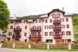 Taliansko Val di Fassa e Carezza Piaz 4 dňový pobyt Raňajky Vlastná June 2026 ( 3/06/26- 6/06/26)