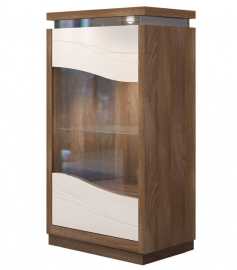 Nízka vitrína kaia - orech/béžová.

 

Rozmery nízkej vitríny Kaia sú 65x120x40cm (š, v, h)

 

Všetok odporúčaný nábytok nájdete v súvisiacich produktoch nižšie.