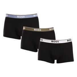 3PACK Herren Klassische Boxershorts BOSS schwarz (50517827 980) XL.
Gönnen Sie sich ultimativen Komfort und zeitlosen Stil mit den BOSS Boxershorts für Männer.
Hochwertiges Material für maximalen Komfort
Die Boxershorts sind aus einem hochwertigen Baumwoll-Elastan-Gemisch gefertigt, das die perfekte Kombination aus Weichheit, Atmungsaktivität und Elastizität bietet.
Stilvolles Design und elegantes Aussehen
Das klassische Design mit dezentem BOSS Logo auf dem gewebten Gummi verleiht den Boxershorts einen modernen und anspruchsvollen Look.
Warum Sie die BOSS Boxershorts lieben werden

Hochwertige Baumwolle: Weich, atmungsaktiv und angenehm am Körper.
Elastischer Bund mit BOSS Logo: Elegant und bequem.
Längere Höschen: Ideal unter einem Anzug und beim Sport.
Flexibles Material: Es passt sich perfekt an Ihren Körper an.

Alle stilvollen Männer werden BOSS Unterwäsche lieben
Die Marke BOSS wurde aus dem bekannten Bekleidungshersteller Hugo Boss ausgegliedert und bietet eine Produktlinie für Männer, die hochwertige Stücke und zeitlose Looks lieben.
Wie pflegt man seine BOSS Boxershorts?
Damit Ihre neuen Boxershorts so lange wie möglich ihre Form und Qualität behalten, empfehlen wir Ihnen, die folgenden Hinweise zu beachten:

Waschen: Bei 40°C mit ähnlichen Farben und Feinwaschmittel waschen.
Trocknen: Sie können sie auf niedriger Stufe im Wäschetrockner trocknen, aber wir empfehlen, sie an der Luft zu trocknen, damit sie länger halten.
Bügeln: Falls erforderlich, bei niedriger Hitze bügeln.

Tip: Es kann schwierig sein, die richtige Unterwäsche zu finden, die perfekt sitzt.