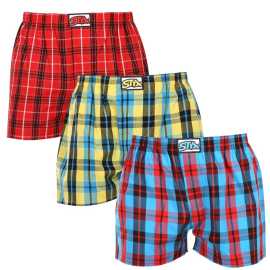 3PACK Herren Boxershorts Styx klassischer Gummizug mehrfarbig (3A0913) XXL.
Gönnen Sie sich Stil und Komfort mit den Styx-Shorts für Männer in bunten und originellen Designs.
Weiches Material für ganztägigen Komfort
Die Styx-Shorts bestehen aus 100% Baumwolle, die auch bei ganztägigem Tragen weich und atmungsaktiv ist.
Originelles Design und bequeme Passform
Die Styx-Shorts bringen mit ihren kräftigen Farben und originellen Prints Verspieltheit und einzigartigen Stil in Ihre Garderobe.
Warum Styx-Shorts?

Hergestellt in der Tschechischen Republik mit dem Schwerpunkt auf Qualität und Präzision.


Das Material aus 100% Baumwolle sorgt für Weichheit und Komfort.


Originelle und witzige Designs, die Sie von der Masse abheben werden.

Qualität aus der Tschechischen Republik, das ist Styx-Unterwäsche
Die Unterwäsche von Styx wird vollständig in der Tschechischen Republik hergestellt.
Pflegehinweise für Styx-Shorts
Um die Qualität und den Komfort Ihrer Shorts zu erhalten, beachten Sie bitte die folgenden Hinweise:

Wäscherei: Bei maximal 30 °C waschen, damit die Farben intensiv und die Baumwolle weich bleibt.


Trocknen: Wir empfehlen, sie nicht im Trockner zu trocknen, sondern sie an der Luft trocknen zu lassen.


Bügeln: Für ein glattes Aussehen können Sie die Shorts bei niedriger Temperatur bügeln.

Tip: Werden Sie mit den Tipps in unserem Artikel zum Experten für die Pflege von Dessous und geben Sie Ihren Lieblingsstücken die Pflege, die sie verdienen.