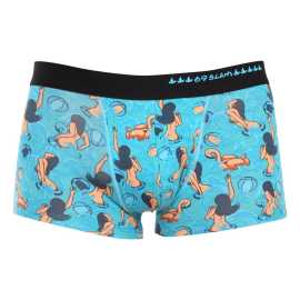 Pánske boxerky 69SLAM hip bamboo getting wet light elijah (MHBGEL-BB) L, trenky.
Vstúpte do sveta, kde sa pohodlie stretáva s originalitou!
Bambusové vlákna pre maximálne pohodlie
Boxerky z bambusového materiálu sú ideálnou voľbou pre každého, kto hľadá maximálne pohodlie a šetrnosť k pokožke.
Výrazný dizajn a premyslený strih na aktívne dni
Boxerky 69SLAM vás na prvý pohľad zaujmú svojím jedinečným vzhľadom, originálnymi vzormi a príjemnými farbami.
Prečo by boxerky 69SLAM nemali chýbať vo vašom šatníku

Mikrovlákno - ľahké, elastické, rýchloschnúce.
Kratšie nohavičky, ktoré sa nikde nekrčia.
Výrazný dizajn s originálnymi vzormi.

69SLAM spodná bielizeň, ktorá vám zdvihne náladu
69SLAM je obľúbená surferská značka z Bali, ktorá oslavuje život, umenie, kreativitu, dizajn a farby v každom detaile.
Ako sa starať o boxerky 69SLAM
Dodržiavaním týchto pokynov zachováte ich výnimočné vlastnosti - mäkkosť, priedušnosť a odolnosť.

Pranie: Boxerky pier výhradne ručne vo vlažnej vode (ideálne do 30 °C).
Sušenie: Sušenie v sušičke nie je vhodné.
Žehlenie: Nežehliť.

Tip: Vaša obľúbená spodná bielizeň si zaslúži šetrné zaobchádzanie.