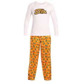 Pijama de hombre Styx cacti (PDP1351) XL.
¿Quiere disfrutar del máximo confort al dormir y relajarse en casa?
Materiales de calidad para el máximo confort
Los pijamas de hombre Styx están confeccionados con materiales de primera calidad que garantizan la comodidad durante toda la noche.
Ajuste cómodo y diseño moderno
El corte del pijama Styx está diseñado para ofrecer la máxima comodidad.
¿Por qué elegir el pijama de hombre Styx?

Materiales de primera calidad: Algodón satinado para los pantalones, algodón suave para la camisa.
Ajuste cómodo: Libertad de movimientos y máximo confort.
Producción checa: Garantía de calidad y apoyo a los productos locales.

Calidad de la República Checa: así es la ropa interior Styx
La marca Styx cuenta con más de 30 años de experiencia en la fabricación de lencería y ropa de hogar de calidad.
¿Cómo cuidar el pijama Styx?

Lavandería: Lavar a 30 °C con detergente suave.
Secado: Lo mejor es dejar que se seque libremente, sin pasar por la secadora.
Planchado: Si es necesario, planchar del revés a fuego lento.

Consejo: Conviértete en una experta en mantenimiento de lencería con los consejos de nuestro artículo y dale a tus prendas favoritas el cuidado que se merecen.