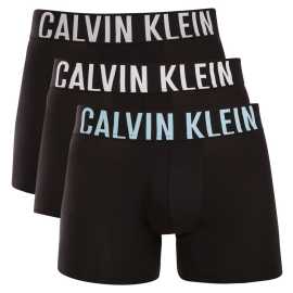 3PACK pánske boxerky Calvin Klein čierne (NB3609A-54L) XL, trenky.
Užívajte si maximálne pohodlie a luxus s pánskymi boxerkami Calvin Klein.
Kvalitný materiál pre celodenné pohodlie
Tieto boxerky sú vyrobené z prvotriednej zmesi bavlny a elastanu.
Elegantný dizajn a praktický strih
Tkaná guma s kontrastným logom Calvin Klein vytvárajú štýlový a nadčasový vzhľad.
Prečo si zamilujete boxerky Calvin Klein

Prvotriedny materiál: Kombinácia bavlny a elastanu zaručuje mäkkosť, priedušnosť a elasticitu pre maximálne pohodlie počas celého dňa.


Štýlový dizajn: Ikonické logo Calvin Klein s vyšívanou gumou dodáva boxerkám elegantný vzhľad vhodný na každú príležitosť.


Praktický strih: dlhšie nohavice a prispôsobivý strih poskytujú väčšie pohodlie a voľnosť pohybu, ideálne na bežné nosenie, do práce aj na voľný čas.

Spodnú bielizeň Calvin Klein milujú ľudia na celom svete
Pánska spodná bielizeň Calvin Klein patrí k stáliciam módneho priemyslu.
Ako sa starať o boxerky Calvin Klein
Aby si vaše nové boxerky zachovali svoj vzhľad a kvalitu čo najdlhšie, dodržiavajte tieto jednoduché pokyny:

Pranie: Perte ich pri maximálnej teplote 30 °C.


Sušenie: Sušenie v bubnovej sušičke sa neodporúča - najlepšou voľbou je sušenie na vzduchu.


Žehlenie: Boxerky nie je potrebné žehliť, čím ušetríte čas a námahu.

Tip: Hľadanie obľúbenej spodnej bielizne môže byť beh na dlhé trate, preto chceme, aby vám obľúbené kúsky dlho vydržali.