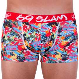 Pánske boxerky 69SLAM hip pimptastic L, trenky.
Vstúpte do sveta, kde sa pohodlie stretáva s originalitou!
Mikrovlákno, ktoré vás presvedčí na prvý dotyk
Boxerky sú vyrobené z umelých vlákien (kombinácia polyesteru a spandexu) - táto zmes vytvára dokonale mäkký, pružný a prispôsobivý materiál.
Výrazný dizajn a premyslený strih na aktívne dni
Boxerky 69SLAM vás na prvý pohľad zaujmú svojím jedinečným vzhľadom, originálnymi vzormi a príjemnými farbami.
Prečo by boxerky 69SLAM nemali chýbať vo vašom šatníku

Mikrovlákno - ľahké, elastické, rýchloschnúce.
Kratšie nohavičky, ktoré sa nikde nekrčia.
Výrazný dizajn s originálnymi vzormi.

69SLAM spodná bielizeň, ktorá vám zdvihne náladu
69SLAM je obľúbená surferská značka z Bali, ktorá oslavuje život, umenie, kreativitu, dizajn a farby v každom detaile.
Ako sa starať o boxerky 69SLAM
Dodržiavaním týchto jednoduchých krokov zabezpečíte, že vaše boxerky 69SLAM budú dlho vyzerať krásne, funkčné a pohodlné.

Pranie: Odporúčame ručné pranie vo vlažnej vode.


Sušenie: Nesuš v sušičke.


Žehlenie: Nežehliť.

Tip: Vaša obľúbená spodná bielizeň si zaslúži šetrné zaobchádzanie.