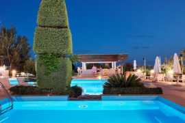 Grécko Chalkidiki Glavas Inn 11 dňový pobyt All Inclusive Letecky Letisko: Viedeň May 2026 (24/05/26- 3/06/26)