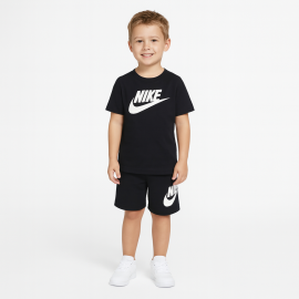 Nike kids club tee & short set 104-110 cm.