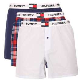 3PACK pánske trenky Tommy Hilfiger viacfarebné (UM0UM03849 0TJ) L, trenírky.
Pánske trenírky zo stopercentnej bavlny od známej značky Tommy Hilfiger sa vyznačujú predovšetkým komfortným strihom a príjemnou gumou.