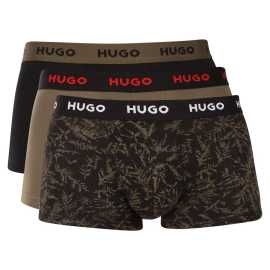 3PACK pánske boxerky HUGO viacfarebné (50532550 968) XL, trenky.
Stavte na nadčasovú eleganciu a špičkový komfort s pánskymi boxerkami HUGO.
Materiál, ktorý vám dokonale padne
Kombinácia vysokokvalitnej bavlny s prímesou elastanu zaručuje optimálnu kombináciu pohodlia a pružnosti.
Štýl, ktorý hovorí sám za seba
Striedma farebnosť je vhodná pre všetkých mužov, ktorí nemajú radi módne výstrelky.
Prečo si zamilujete boxerky HUGO

Prvotriedny materiál v kombinácii bavlny a elastanu.
Elegantný dizajn v klasických farbách.
Kratšie nohavičky pre väčšie pohodlie.

Spodná bielizeň Hugo pre milovníkov pohodlia a luxusu
Značka spodnej bielizne Hugo patrí do rodiny odevov Hugo Boss a vyniká kvalitnými materiálmi a precíznym spracovaním.
Ako sa starať o boxerky HUGO
Aby vaše obľúbené boxerky dlho vydržali, odporúčame dodržiavať tieto tipy.

Pranie: Per je pri teplote 40 °C.
Sušenie: Boxerky môžeš sušiť v sušičke na šetrný program.
Žehlenie: Pokiaľ je potrebné, žehli ich naruby pri nižšej teplote.

Tip: Staňte sa expertom na údržbu spodnej bielizne vďaka radám v našom článku a doprajte svojim obľúbeným kúskom starostlivosť, ktorú si zaslúžia.
