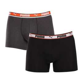 2PACK pánske boxerky Puma viacfarebné (701228131 004) L, trenky.
Užite si dokonalú kombináciu pohodlia a moderného štýlu s pánskymi boxerkami Puma.
Kvalitný materiál, ktorý vás nesklame
Boxerky sú vyrobené z prvotriednej bavlnenej zmesi s prímesou elastanu, ktorá zaručuje ich mäkkosť, priedušnosť a pružnosť.
Moderný dizajn a presný strih na každodenné nosenie
Nadčasové farebné prevedenie si nájde miesto v šatníku každého štýlového muža.
Prečo si kúpiť boxerky Puma

Štýlový a moderný dizajn: Minimalistický vzhľad s pohodlným elastickým pásom dodáva boxerkám elegantný štýl vhodný pre každého muža.
Kvalitný materiál: Zmes bavlny a elastanu poskytuje mäkkosť, priedušnosť a odolnosť, takže boxerky sa dokonale prispôsobia vášmu telu a dlho vydržia.
Presný strih a dokonalá podpora: Dlhšie nohavice poskytujú dostatočné krytie a zabraňujú odieraniu stehien.

Spodná bielizeň Puma sa hodí nielen športovcom
Značka Puma je známa po celom svete vďaka svojmu oblečeniu a spodnej bielizni, ktorú nosia slávni športovci.
Ako sa starať o boxerky Puma
Aby vám nové boxerky dlho vydržali, odporúčame dodržiavať tieto pokyny.

Pranie: Odporúčame prať pri maximálnej teplote 40 °C, aby sa zachovala kvalita materiálu.
Žehlenie: Nežehlite, aby ste nepoškodili elastické vlákna.
Sušenie: Neodporúča sa používať sušičku, aby boxerky nestratili svoju pružnosť a tvar.

Tip: Hľadanie obľúbenej spodnej bielizne môže byť beh na dlhé trate, preto chceme, aby vám obľúbené kúsky dlho vydržali.